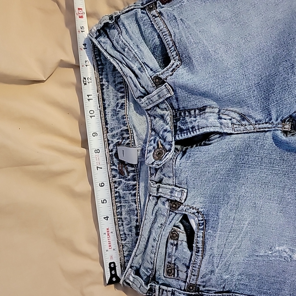 Silver 22 Tueaday low cut Flare jeans. - Picture 3 of 4